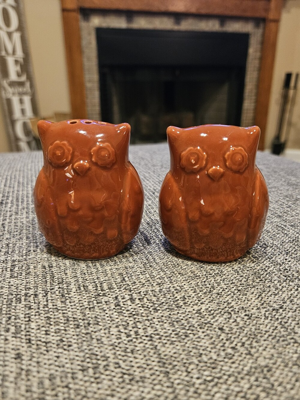 Pair Of Ceramic Owl Salt & Pepper Shakers